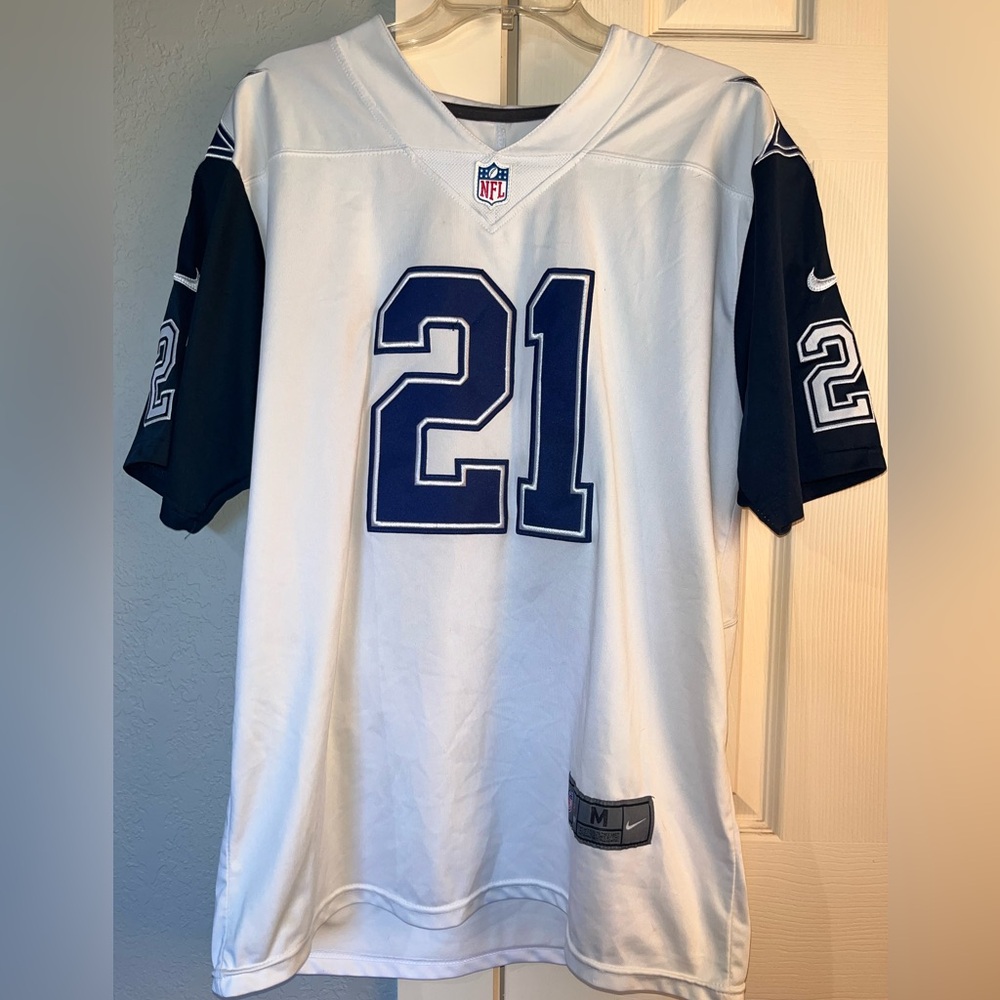 NFL Dallas Cowboys Jersey 21 Ezekiel Elliot Size Medium